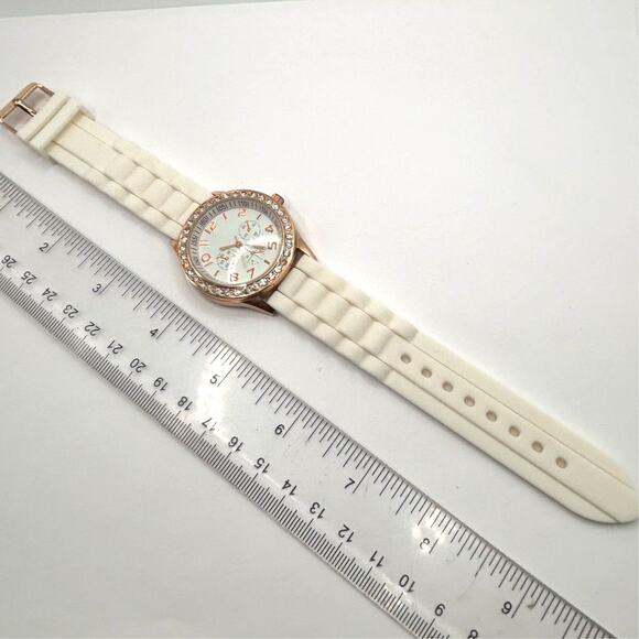 Rose Gold Men's Watch - Picture 4 of 4